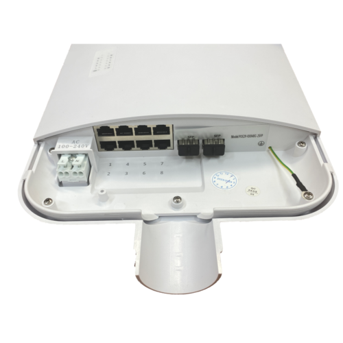 Switch POE de exterior. 8 puertos POE  10 /100/1000 Mbps 802.11 af/at + 2 puerto SFP