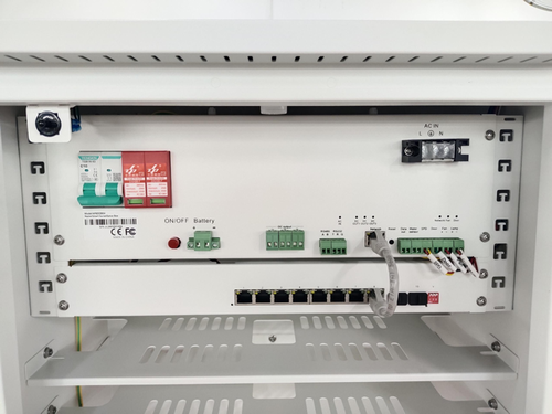 Sistema de Alimentación 24 horas con iluminación nocturna de farola. Bateria Litio 75Ah