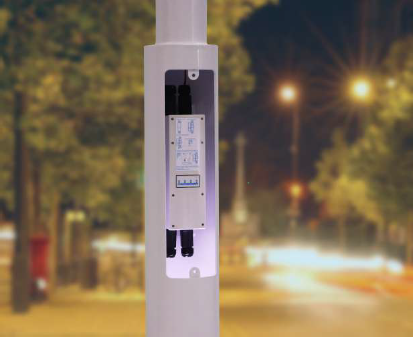 Switch para poste con salidas de 90W